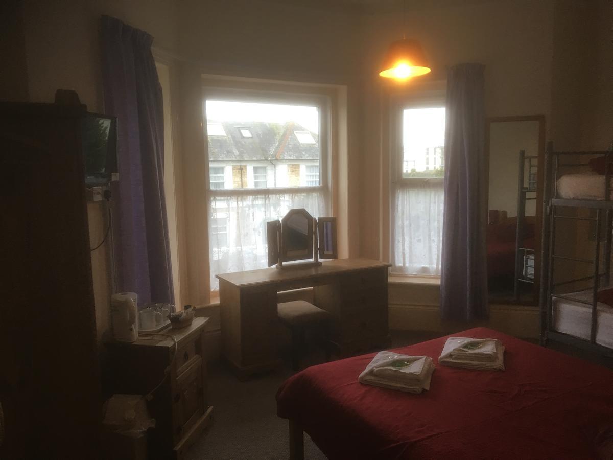 Chester Lodge Sandown Esterno foto