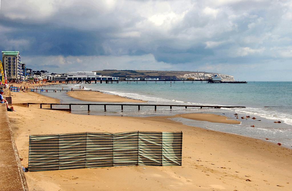 Chester Lodge Sandown Esterno foto